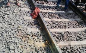 keralanews bomb thalasseri railway track