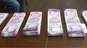 keralanews fake notes seized from dharmadam