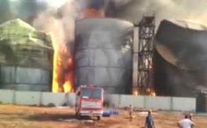 keralanews hydrogen tankers exploded after the fire broke out in andrapradesh