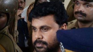 keralanews dileep reached his house and attend his fathers sraadha ceremony