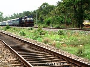 keralanews stoning against trains in kannur and kasarkode