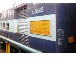 keralanews started collecting signatures demanding to reset the time of parasuram express