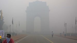 keralanews heavy smog in delhi ten trains canceled