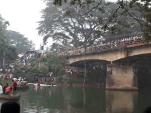 keralanews the bodies of mother and son who died in peringathoor bus accident were buried