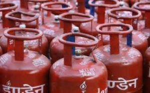 keralanews the central govt has withdrawn the decision to increase the price of gas cylinder monthly