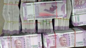 keralanews black money seized in kannur two arrested