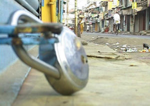 keralanews violence in different parts of the state in the hartal