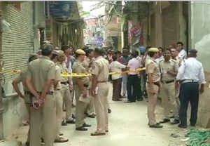 keralanews 11 persons from one family found dead in delhi