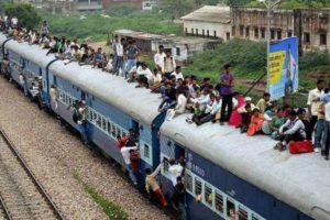 keralanews four travelling on footboard in chennai local train dead after hitting concrete fence