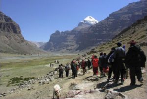 keralanews more than a thousand indians are trapped in the mansarovar 40 malayalees in the group