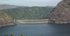 keralanews water level in idukki dam increasing security tightened by the government call back the officials who were on leave