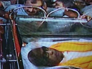 keralanews court granted permission to bury the deadbody of karunanidhi in mareena beach