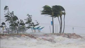 keralanews cyclone titli hits odisha coast high alert announced