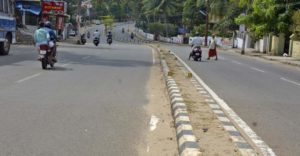 keralanews hartal continues in the state stone pelted against ksrtc buses