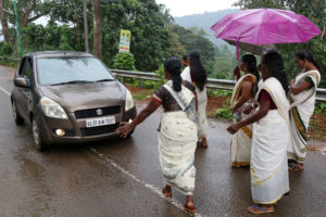 keralanews sabarimala protest more than 2000 persons arrested case registered against women also