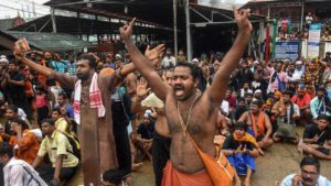 keralanews women from andrapradesh to sabarimala again protest in pamba against them