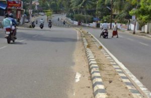 keralanews hartal supporters blocked national highway in kasarkode