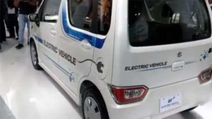 keralanews electric maruthi suzuki wagon r cars spotted in indian roads (2)