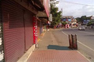 keralanews traders against hartal merchants opened shops in kozhikkode
