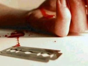 keralanews man attempt to commit suicide when girl rejected his love proposal