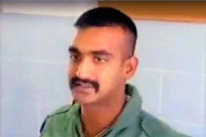 keralanews pakisthan handed over abhinandan vardhaman to india