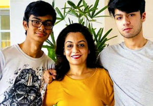 keralanews mom congratulate son for scoring 60%mark in cbse exam become viral in social media