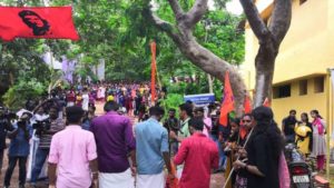 keralanews flag removed by principal in brennen college was restored by abvp workers