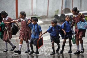 keralanews heavy rain tomorrow leave for educational institutions in kannur district (2)