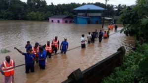 keralanews heavy rain continues in kerala 23 died and 13 died today