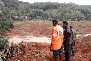 keralanews kavalappara landslide five more deadbodies found