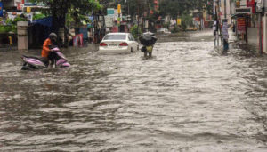 keralanews heavy rain continues in kerala red alert in five districts leave for educational institutions in four districts