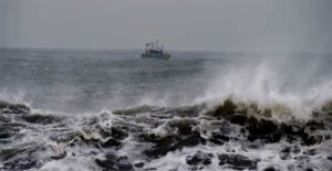 keralanews maha to follow kyarr cyclone heavy rain in kerala and lakshadweep alert in coastal areas fishermen were called back