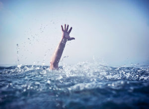 keralanews one missing when fishing boat sank in kannur azhikode