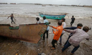 keralanews maha cyclone moving to oman coast with more power rainfall is decreasing in kerala instruction to remain vigilant