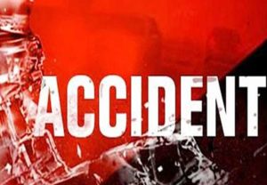 keralanews one ayyappa devotee died and 17 injured in an accident in ernakulam