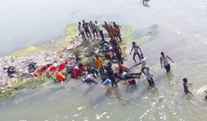 keralanews 25 killed as bus falls into river in Rajasthan