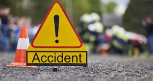 keralanews Two killed when auto and lorry collide in Kollam