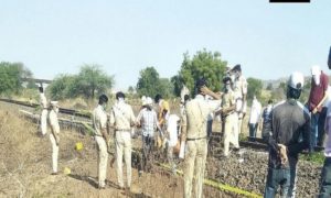 keralanews 15 migrant workers died after being run over by train in maharashtra