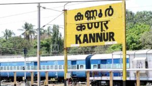 keralanews group of migrant workers arrived kannur railway station following fake news that train to up