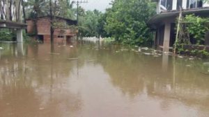 keralanews landslide in payyavur rivers overflowing low lying areas of the district inundated