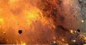 keralanews two injured when bomb blast in kannur kathiroor