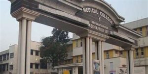 keralanews maggot infestation on patient suspension of health workers in trivandrum medical college revoked