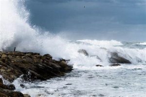 keralanews low pressure intensifies high tide expected in the state indian national centre for ocean information services urges coastal residents to be vigilant