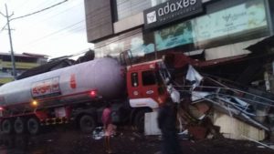 keralanews tanker lorry accident in kannur again