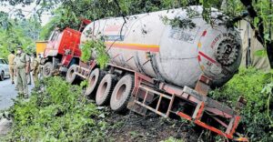 keralanews tanker lorry accident in chala again