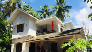 keralanews anonymous noise from inside the house in kozhikkode family in fear