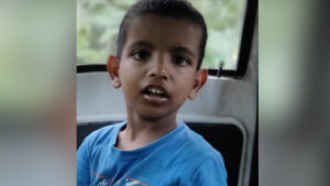 keralanews four year old boy died when his neck trapped between window glass of a minivan