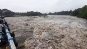 keralanews tamilnadu open aliyar dam with out warning flood in palakkad rivers