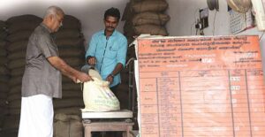 keralanews malfunction of e pos system government with special arrangements ration distribution till noon in seven districts and afternoon in seven districts