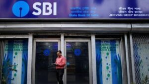 keralanews sbi withdraws pregnant women unfit for work decision